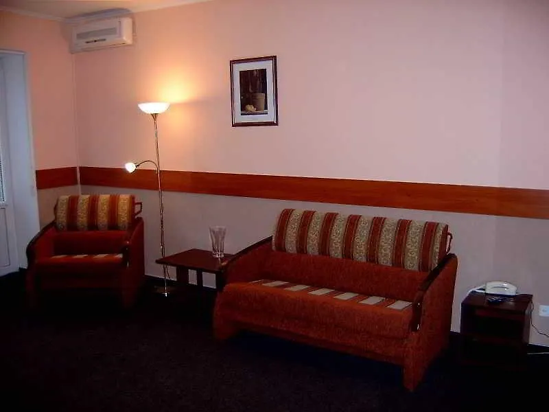 Ukrainian Hotel Service Apartments Киев 0*,  Украина