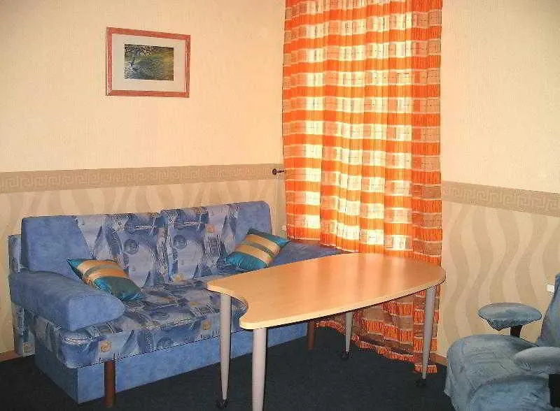 Ukrainian Hotel Service Apartments Киев